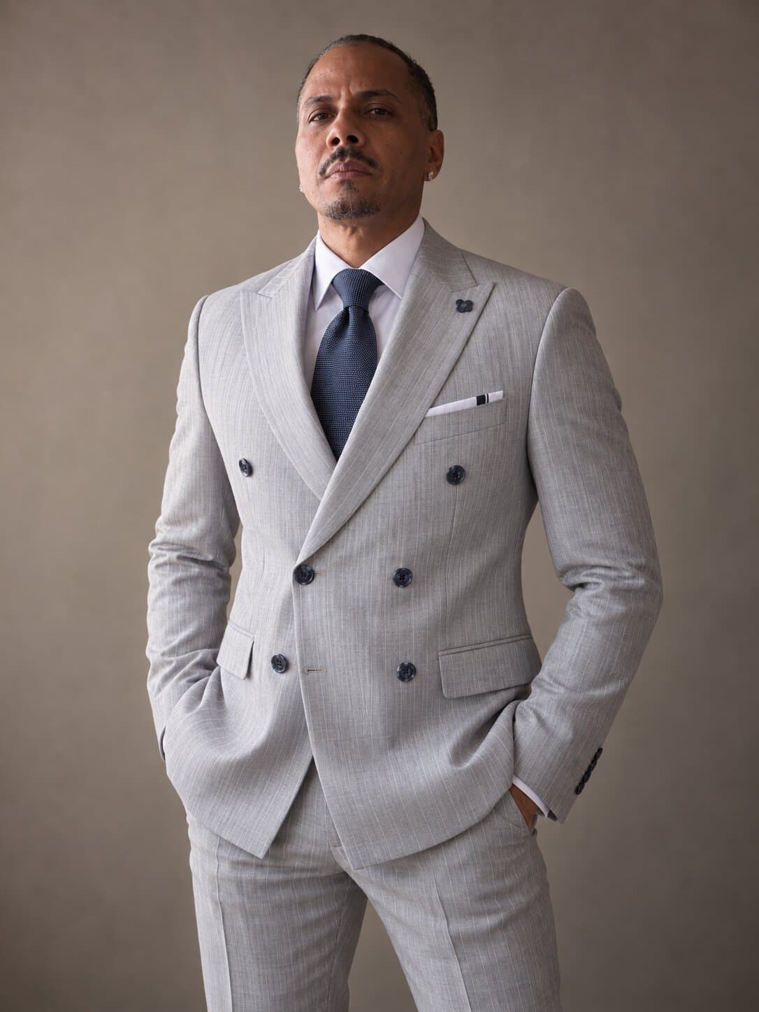 Dorian Ice Gray worn