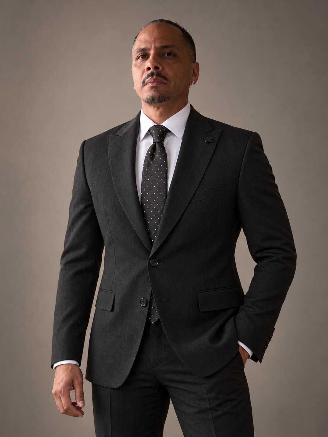 Mercer Black worn