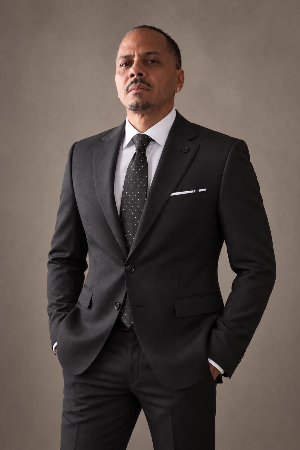 Mercer Black worn