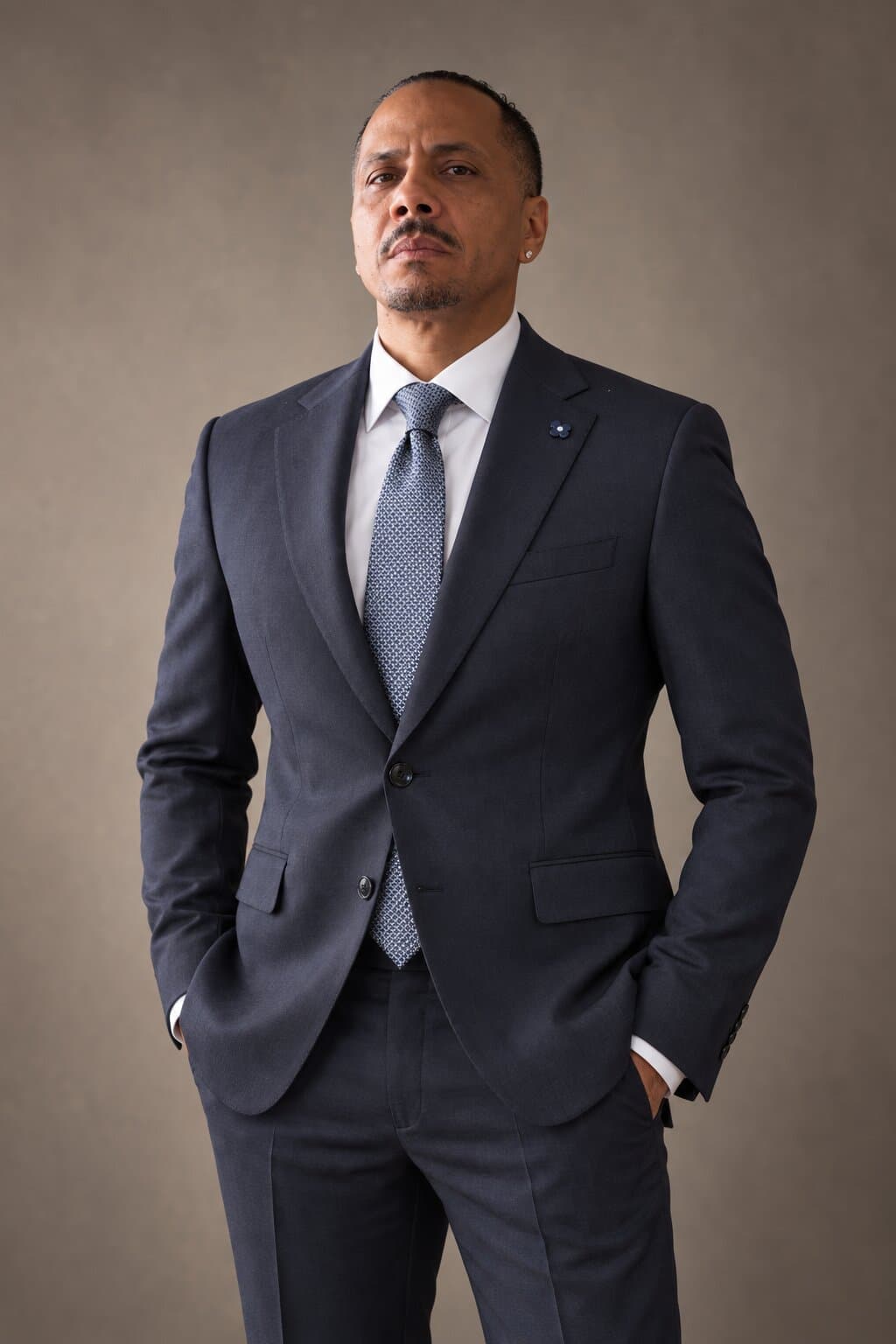 Mercer Dark Navy worn