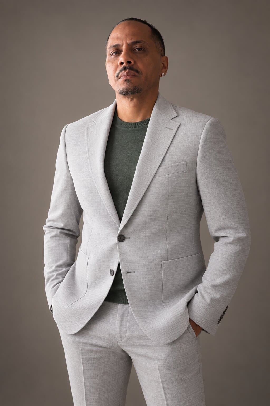 Riviera Light Gray worn