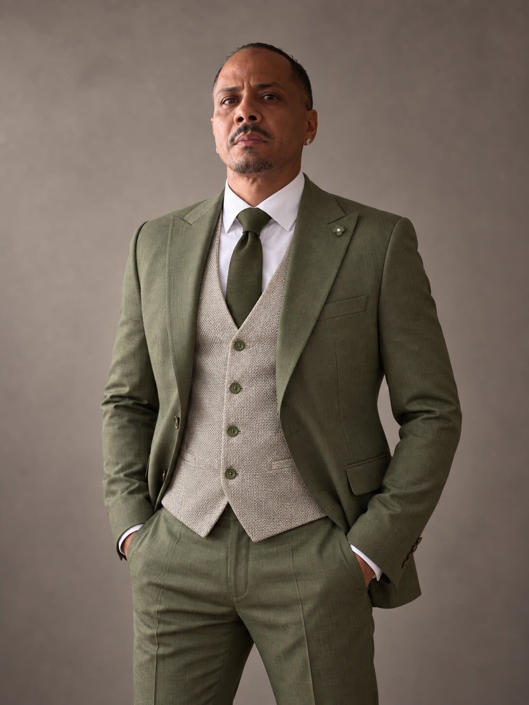 Valen Green worn